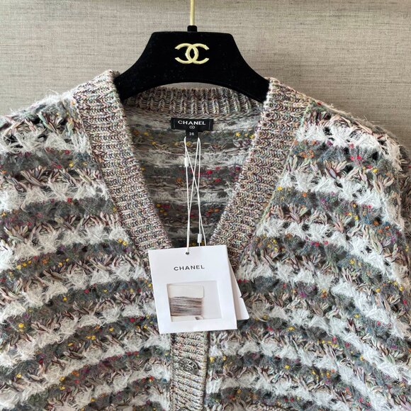 CHANEL Wool blend Cardigan - Picture 3 of 6